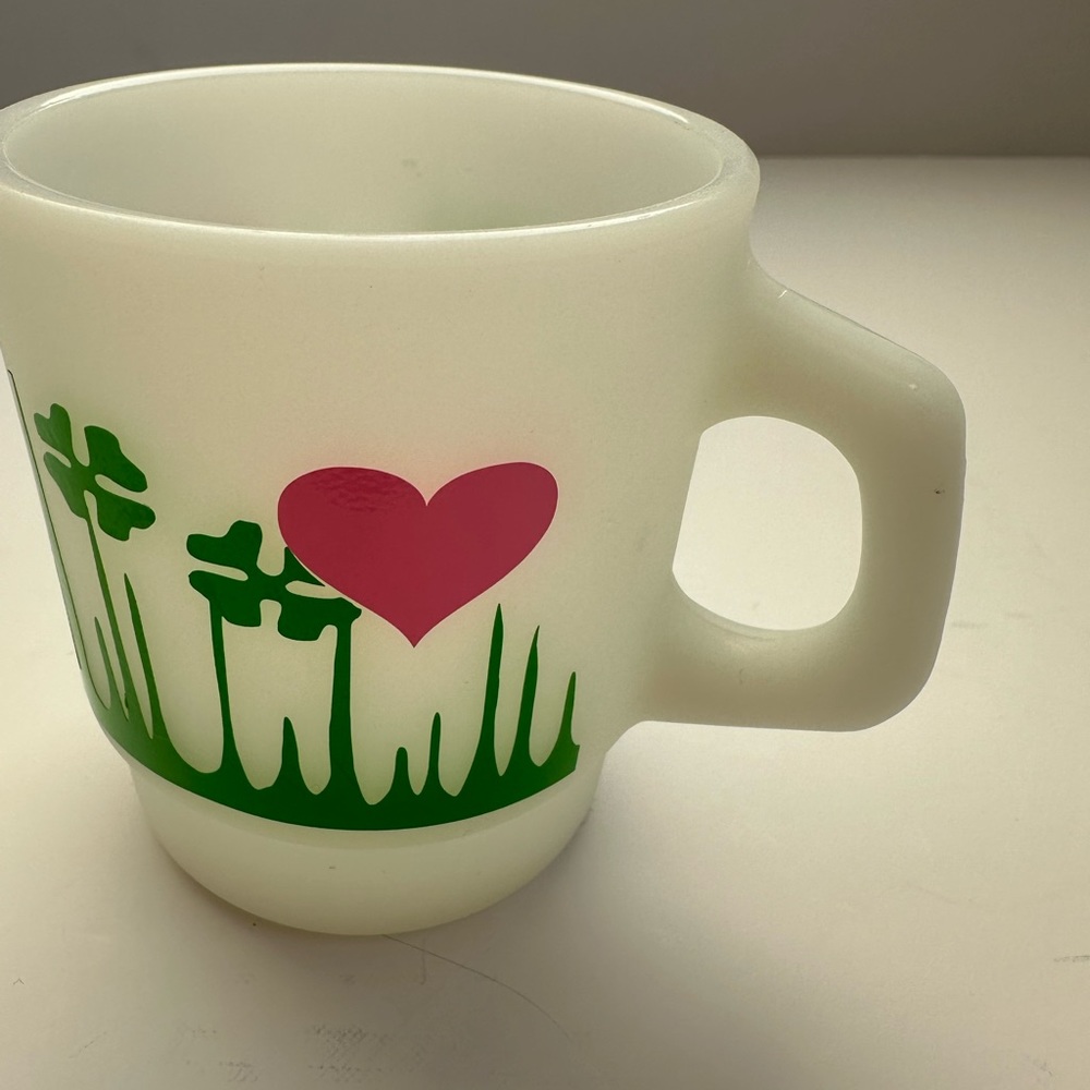Vintage Fire King  milk glass D ring stackable mug
✨Lucky in Love💚💓 - Picture 3 of 10